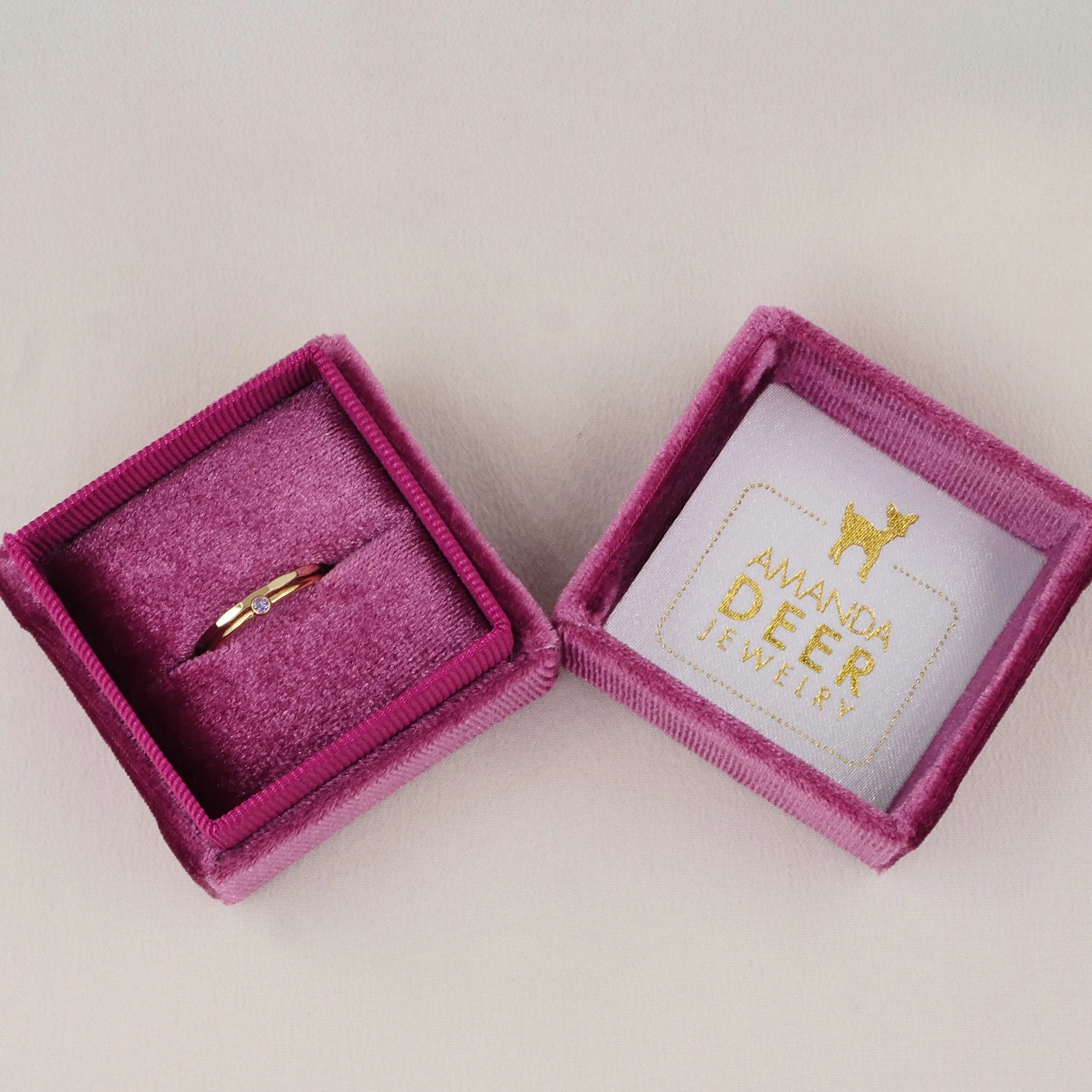 Amanda Deer Velvet Ring Box