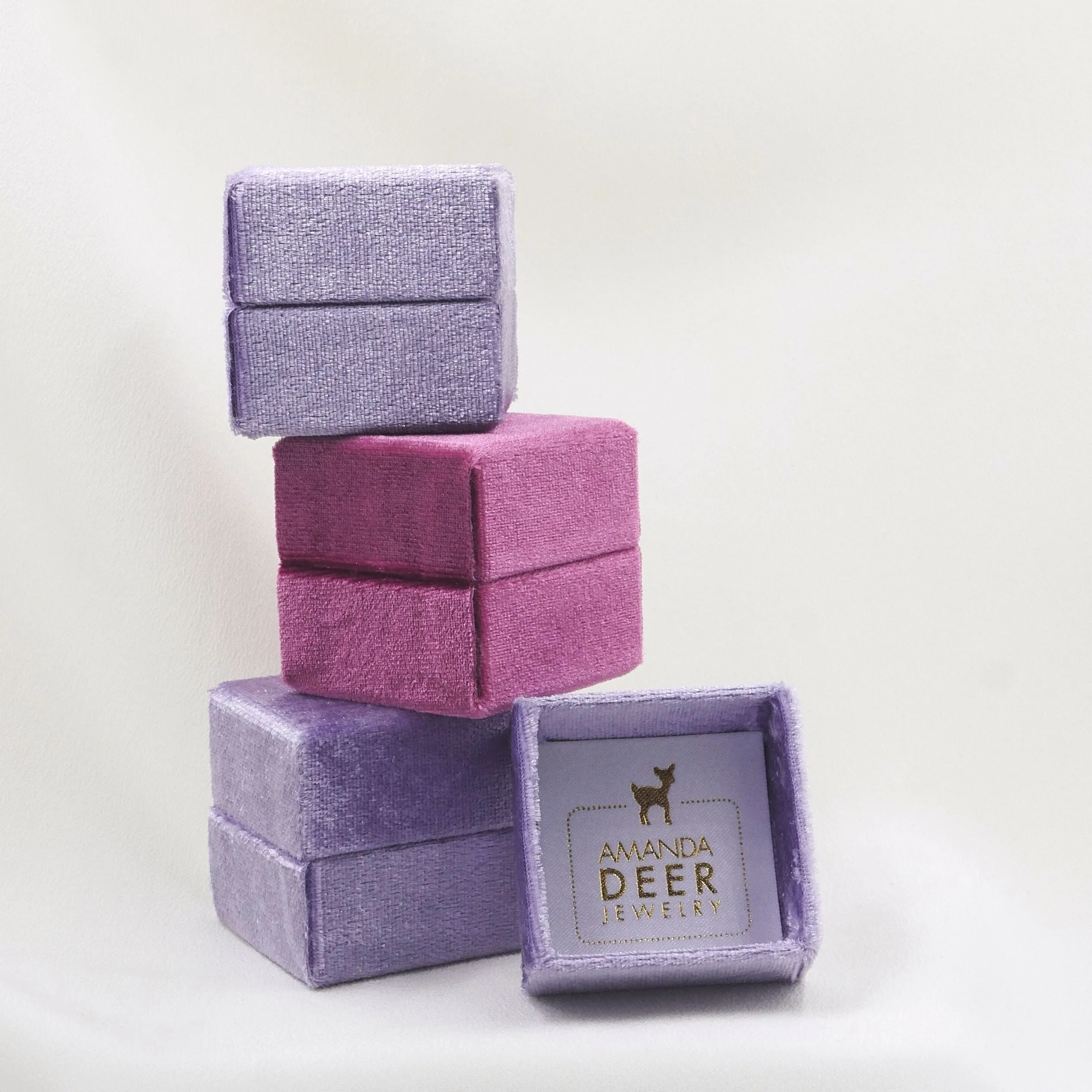 Amanda Deer Velvet Ring Box