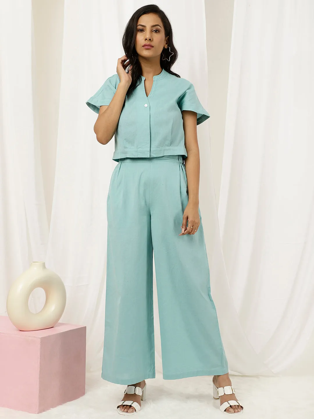 Blue Cropped Shirt With Pants Solid Co-Ord Set