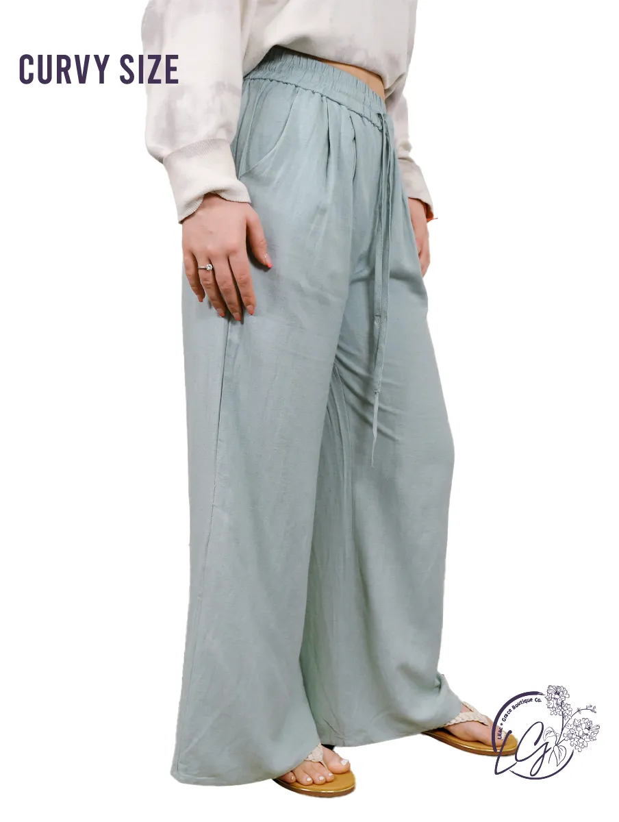 Curvy Airy Elegance Wide-Leg Trousers