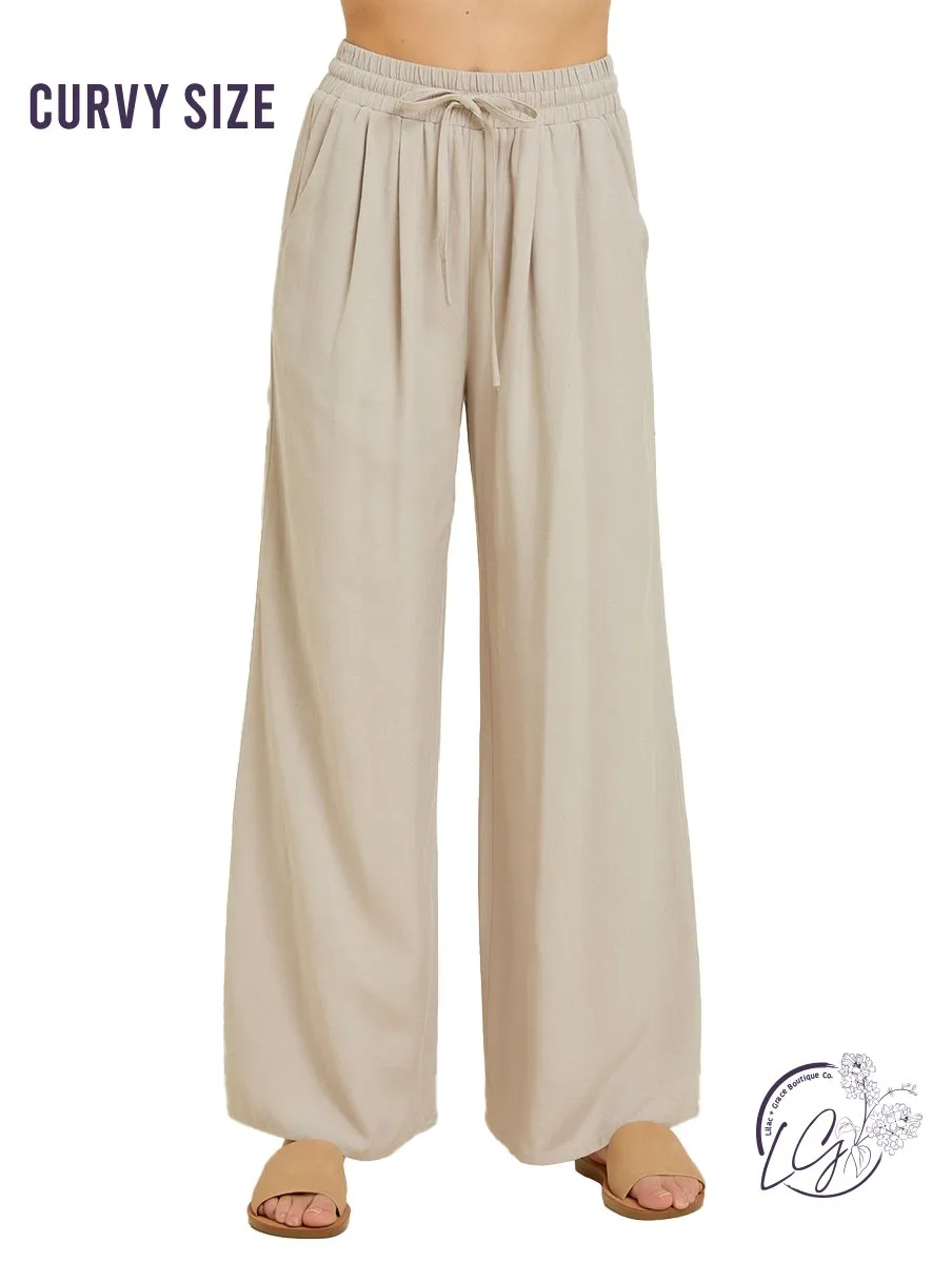 Curvy Airy Elegance Wide-Leg Trousers