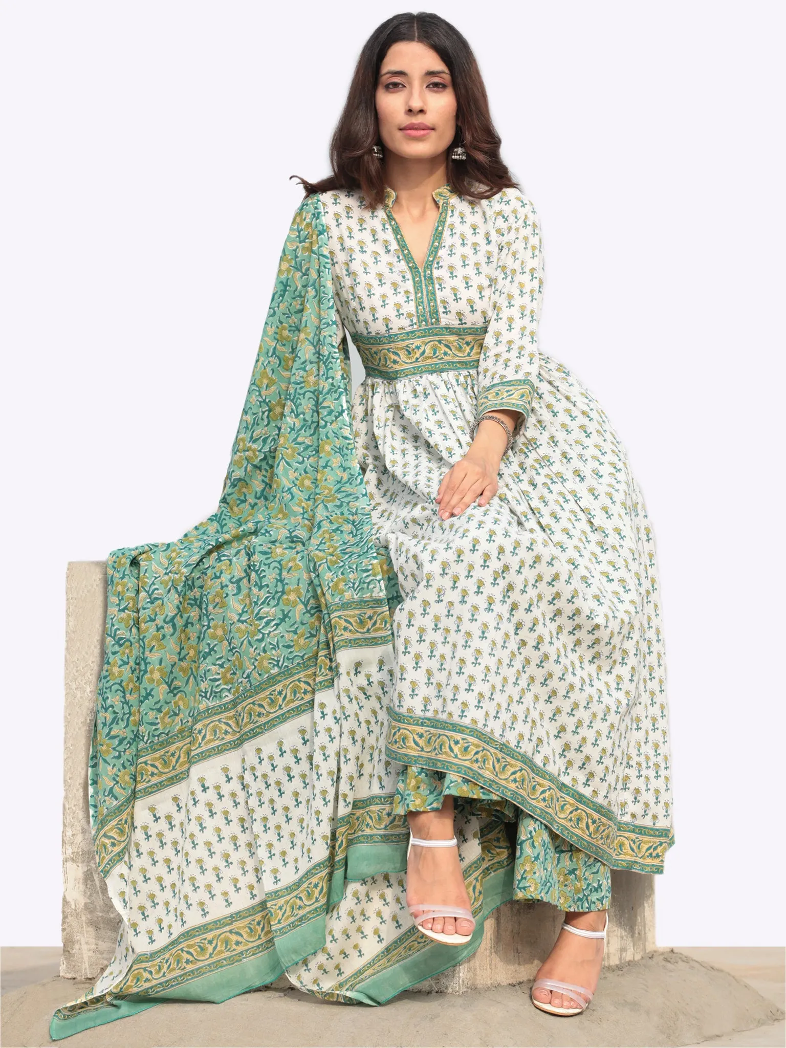 Harit Palak Set Of Flared Kurta Pants Dupatta