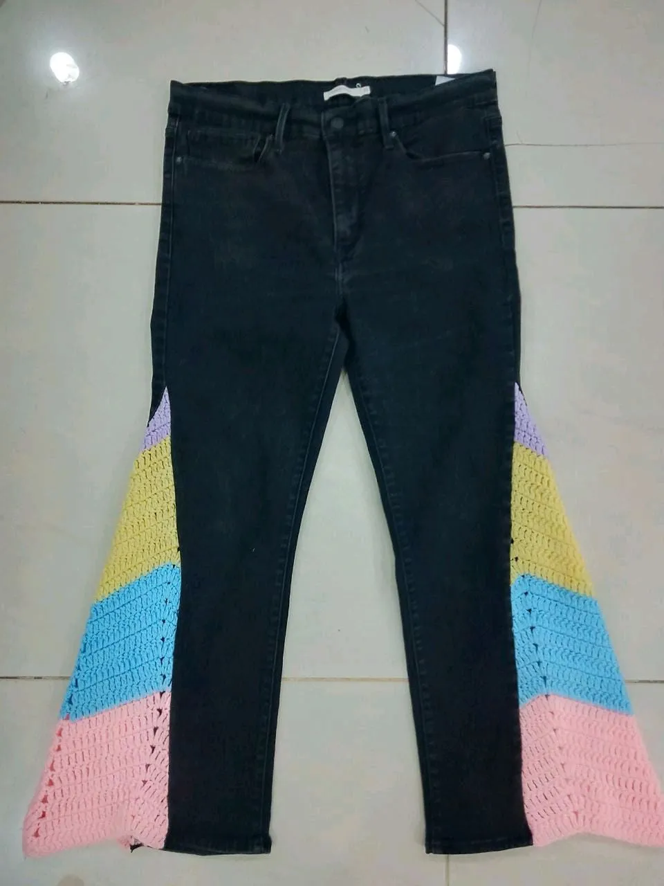 Ladies Reworked Levis Flared Pants - 27 pieces