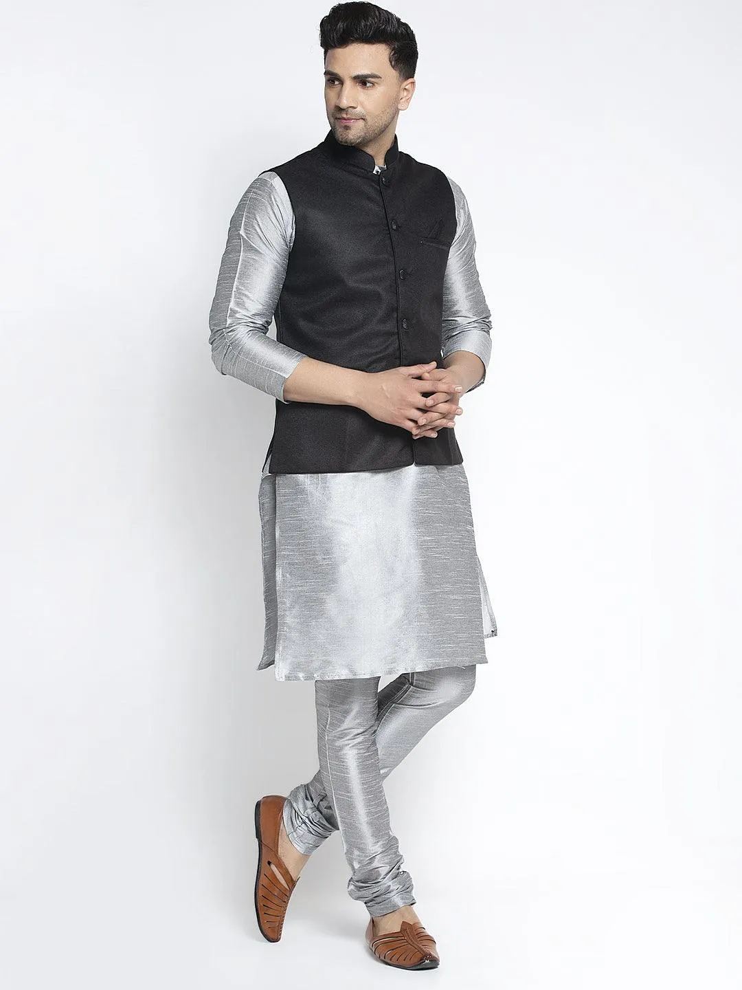 Men's Silk Blend Grey Kurta With Pyjama & Black Nehru Jacket - Benstoke