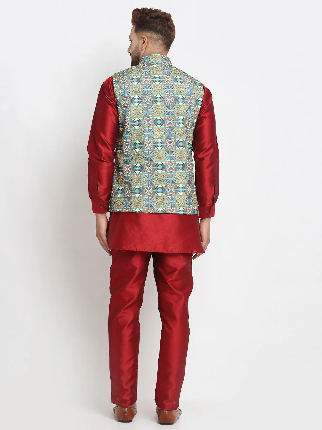 Men's Silk Blend Maroon Kurta With Pyjama & Multi Printed Nehru Jacket - Benstoke