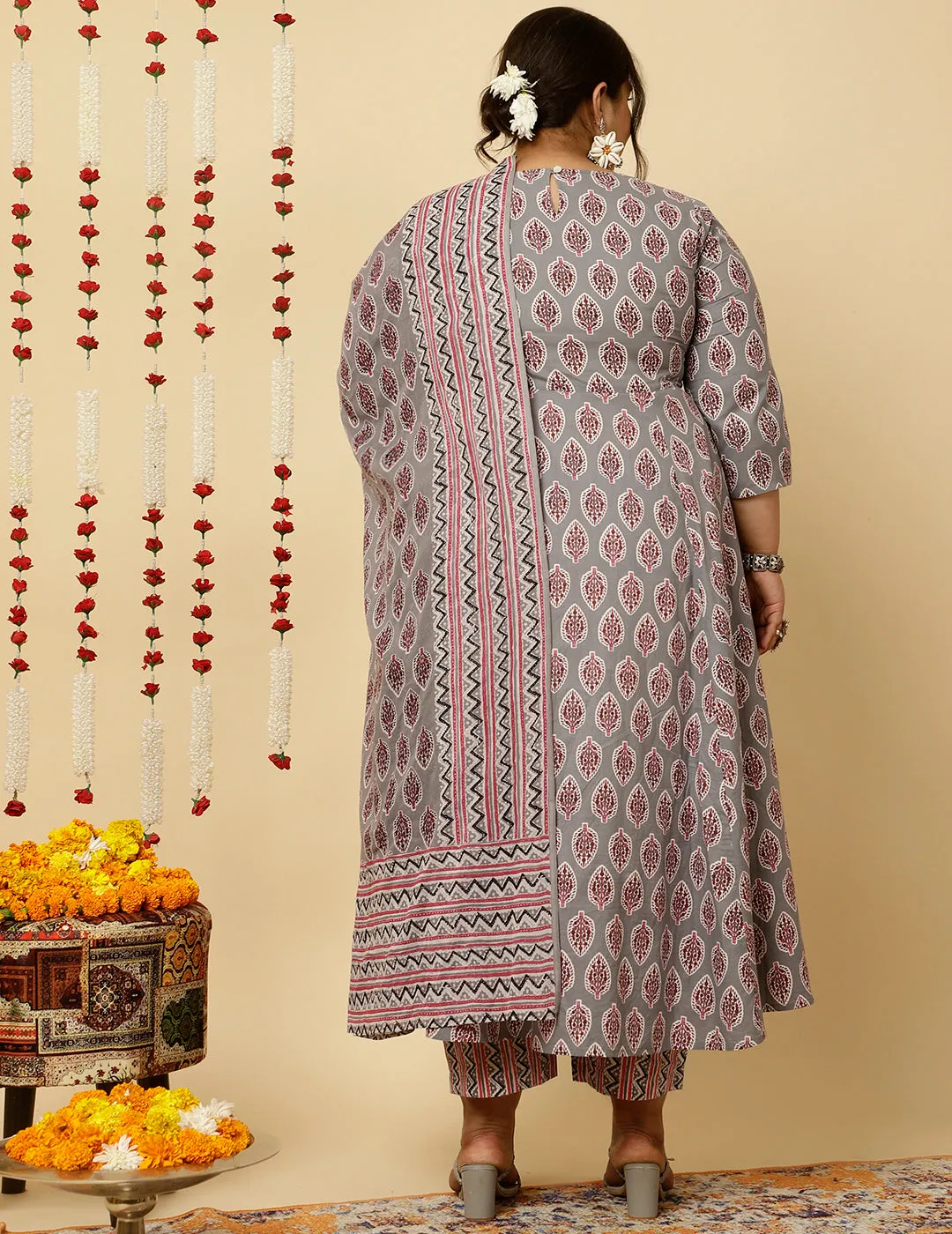 Plus Size Grey Ethnic Printed Flared Kurta With Zig-Zag Printed Pants And Dupatta