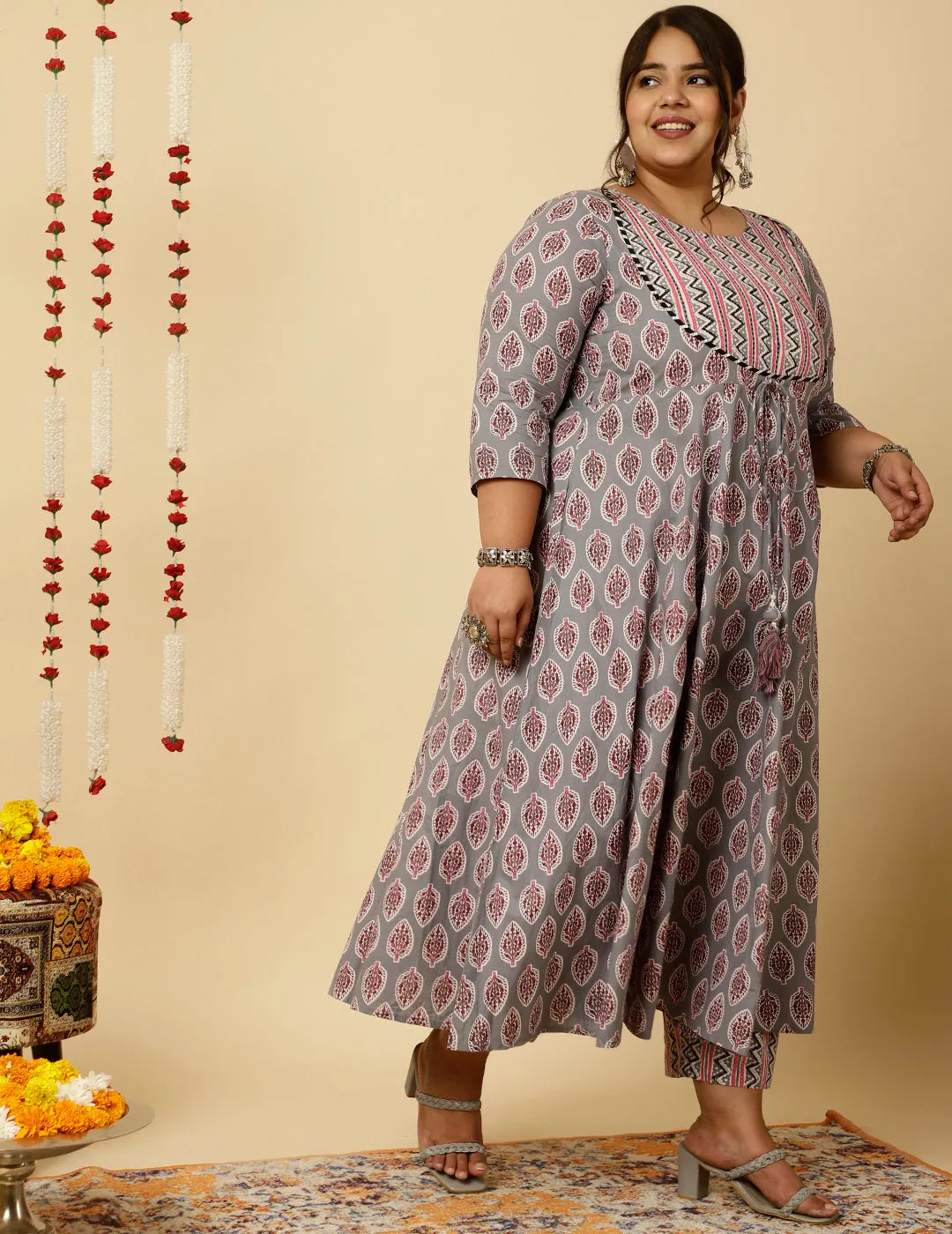 Plus Size Grey Ethnic Printed Flared Kurta With Zig-Zag Printed Pants And Dupatta