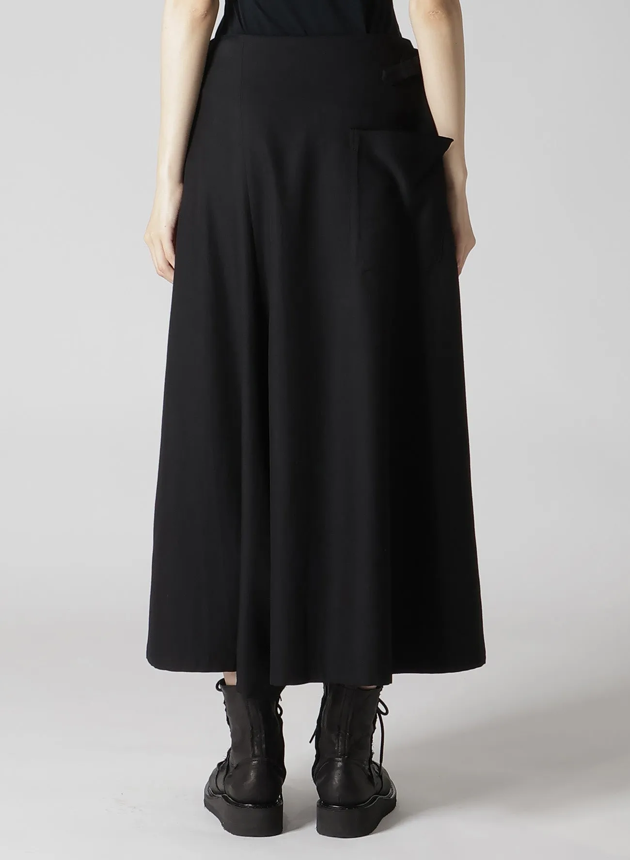 RY/W GABARDINE ASYMMETRIC FLARE PANTS