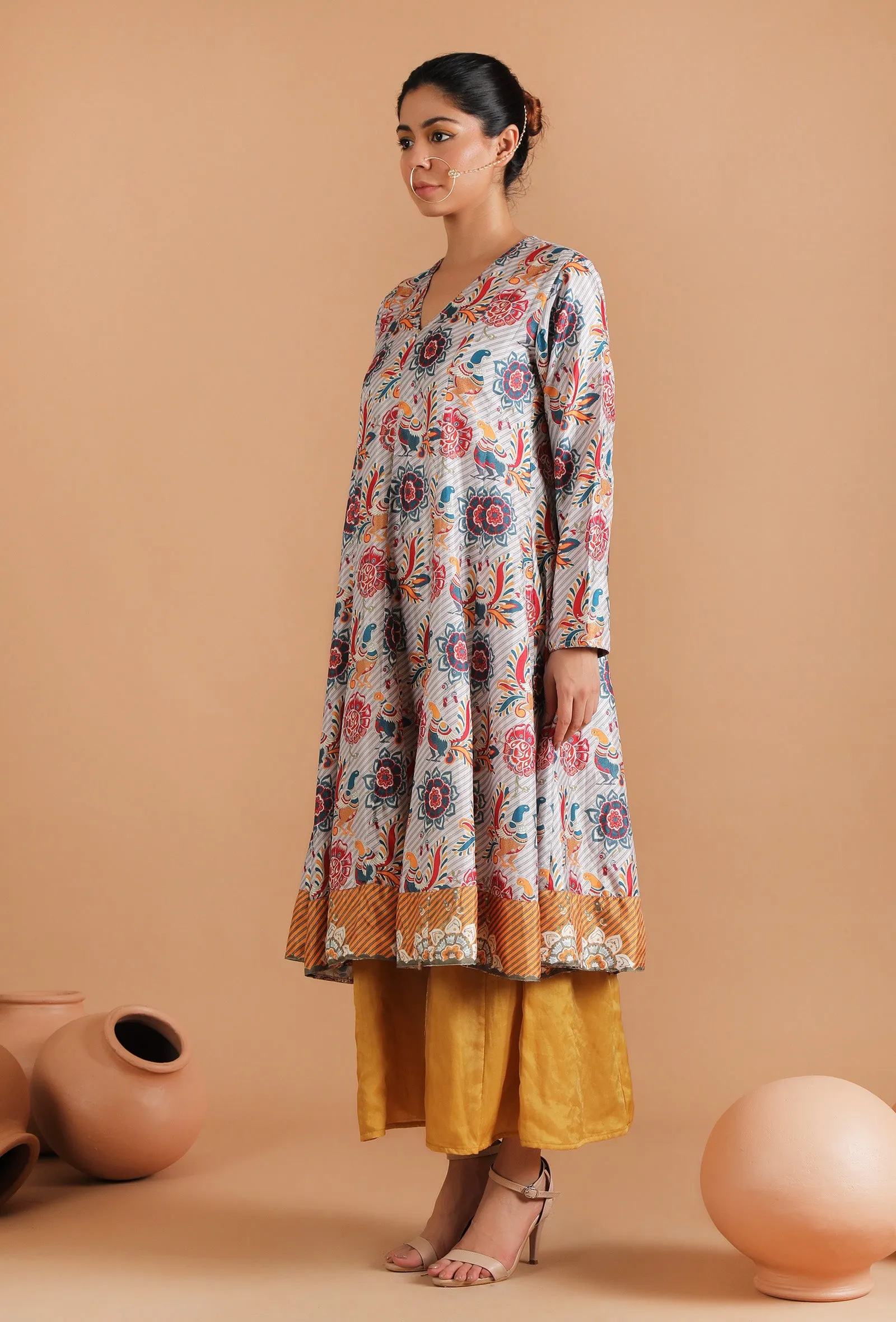 Set Of 3: Nayantara Allover Kalamkari Flared Kalidar Kurta With Flared Pallazo Pants & Organza Dupatta