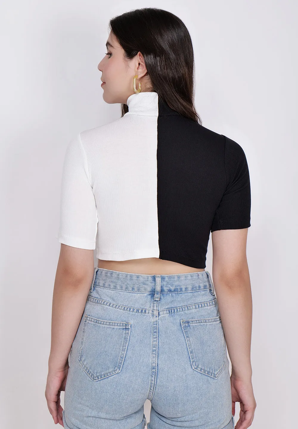 Women White & Black High Neck Fitted Crop Top